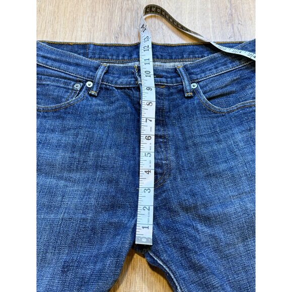 Levis 501 Mens Straight Fit Button-Fly Jeans 32x30 Blue Denim - Picture 8 of 9